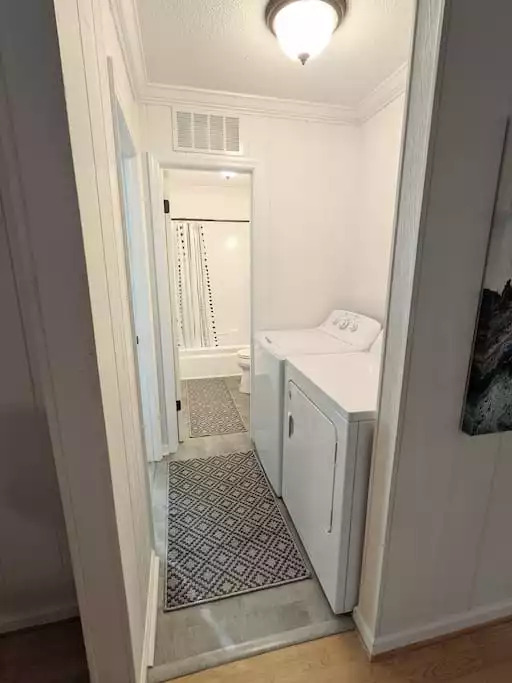 Full size washer and dryer with laundry soap and dryer sheets provided. Full size washer and dryer with laundry soap and dryer sheets provided. - Modern TN Farmhouse at Lake Chickamauga w/ WiFi - Decatur