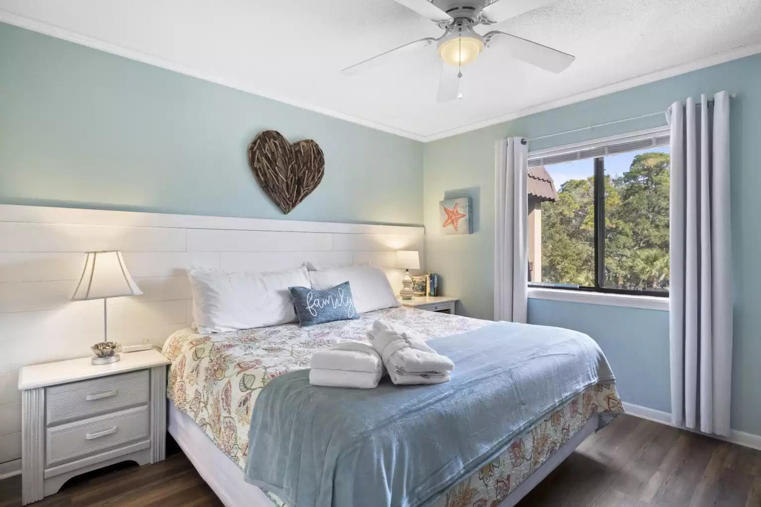 “Once you step inside, you will feel like you’re at home...Everything was Perfect! We didn’t want to leave!” “Once you step inside, you will feel like you’re at home...Everything was Perfect! We didn’t want to leave!” - HHI TIDE 21, Family Vacation Rental, HHB&T Resort - Hilton Head Island