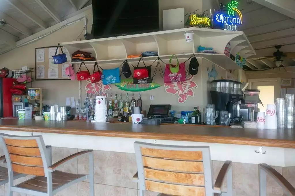 Jamaica Joe'z beach bar is a fun place to grab a drink or a bite to eat. Jamaica Joe'z beach bar is a fun place to grab a drink or a bite to eat. - HHI TIDE 21, Family Vacation Rental, HHB&T Resort - Hilton Head Island