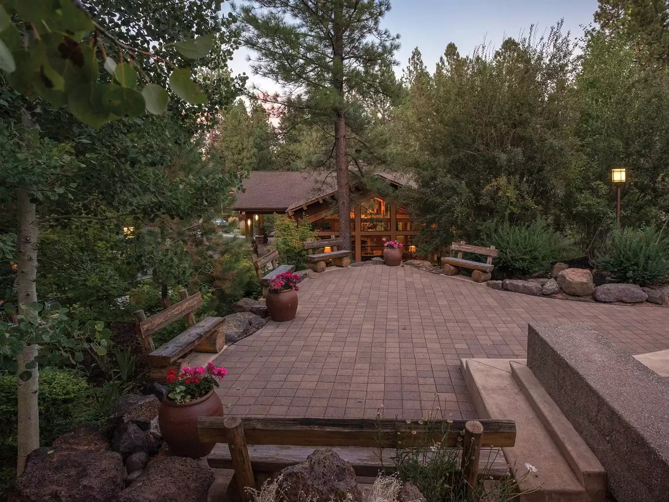 Exterior View Exterior View - Seventh Mountain Resort Studio - Bend