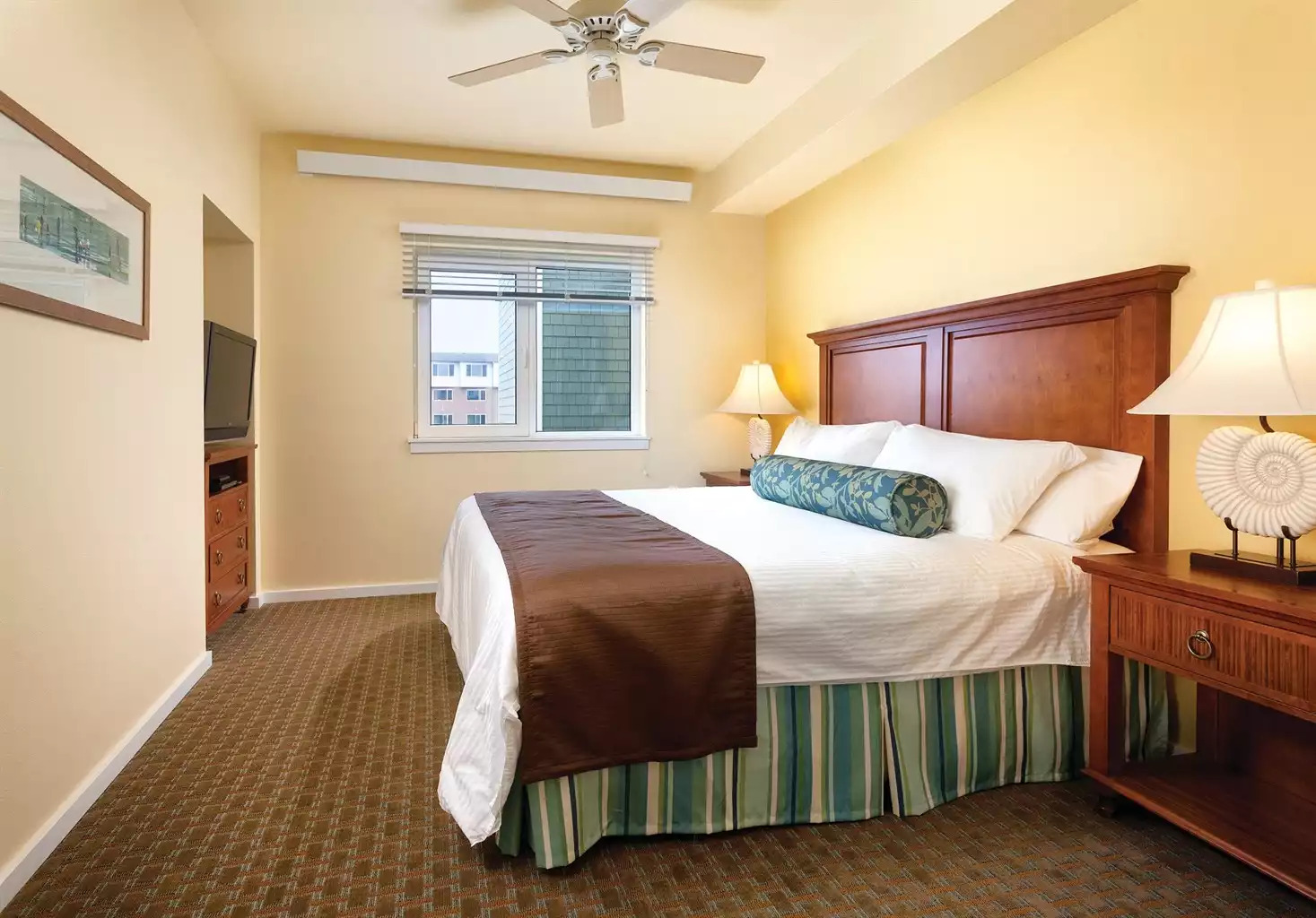 Master Bedroom Master Bedroom - Long Beach Resort 2bdr Twin - Long Beach