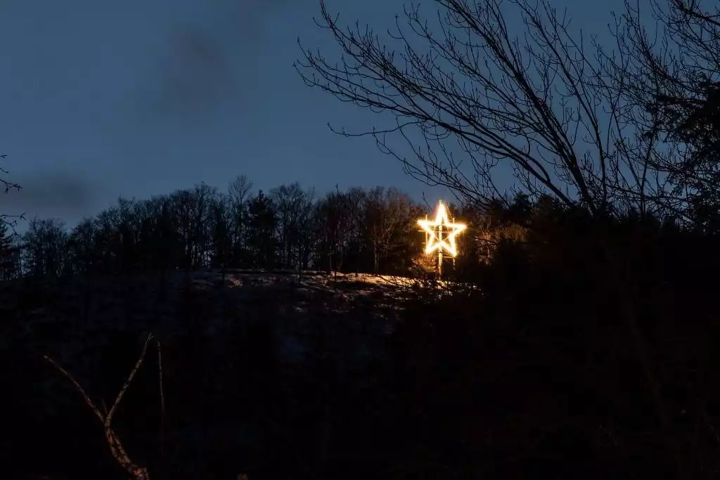 Mt. Tom star Woodstock, Vt Mt. Tom star Woodstock, Vt - Vermont Cottage Amherst Lake & Sanctuary - Plymouth