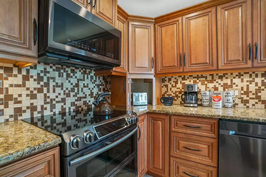 Fully equipped kitchen with updated Samsung stainless steel appliances. Fully equipped kitchen with updated Samsung stainless steel appliances. - Heated Saltwater Pool*Harry Potter*Fire Pit*BBQ*EV - St. Augustine