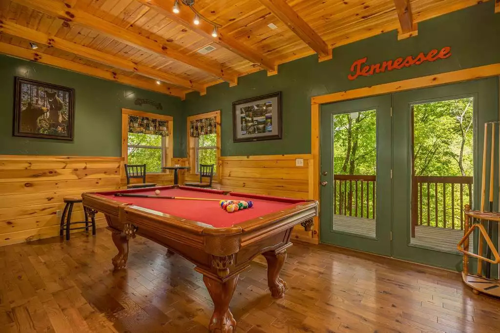 7 ft pool table 7 ft pool table - Secluded Luxury 2 Bdrm Cabin w/Theatre Room & Pond - Sevierville