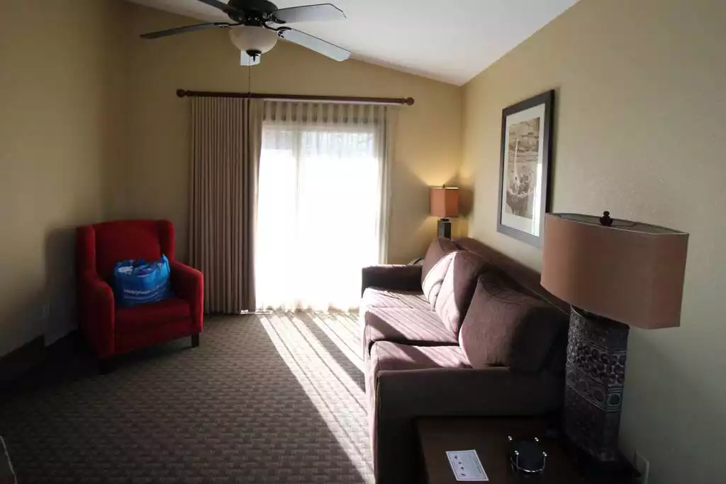 The sofa pulls into a sleeper sofa, sleeping 2 people. The cottage sleeps 6. Pool towels for all guests are included. Make sure you enjoy one of the pools during your stay! Indoor pool is open all year! There are four outdoor pools on property. The sofa pulls into a sleeper sofa, sleeping 2 people. The cottage sleeps 6. Pool towels for all guests are included. Make sure you enjoy one of the pools during your stay! Indoor pool is open all year! There are four outdoor pools on property. - Entire Cottage 1 Wisc Dells 2 Bed 1 Bath Sleeps 6 - Wisconsin Dells