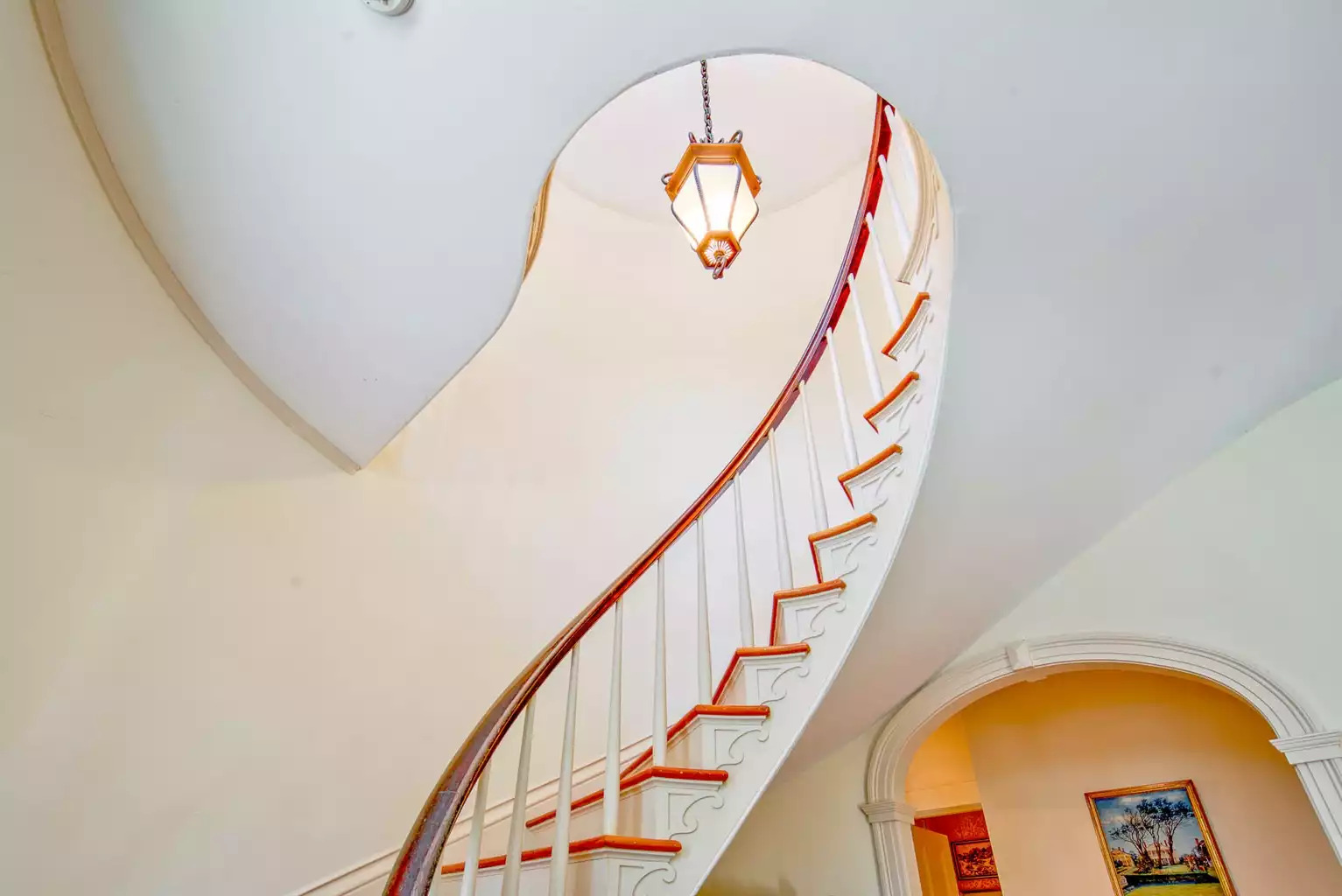 Spiral Staircase in front hall Spiral Staircase in front hall - Captain Morse House - Edgartown