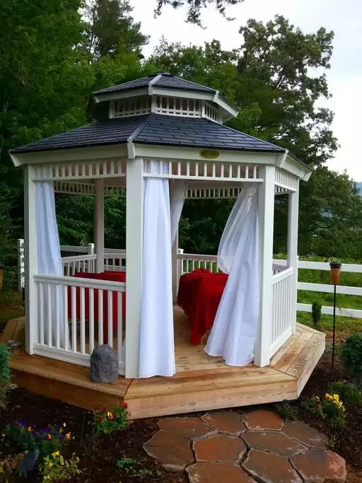 I am a licensed massage therapist. Have a cozy couples massage in our massage cabin or on the gazebo overlooking the mountains. I am a licensed massage therapist. Have a cozy couples massage in our massage cabin or on the gazebo overlooking the mountains. - Amazing Smoky Mts Views
Across from park entrance! - Pigeon Forge