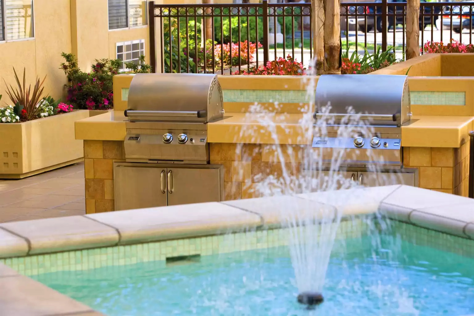 Grill Area Grill Area - Mission Valley Resort 2bdr Queen - San Diego County
