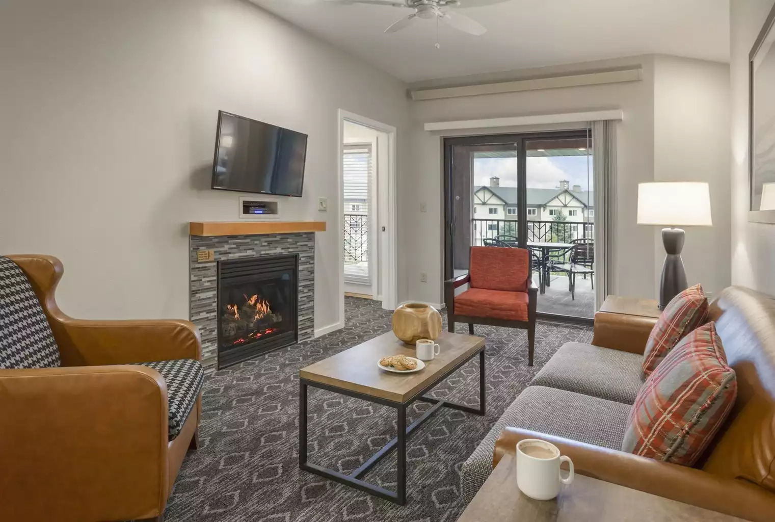 Living Area Living Area - West Yellowstone Resort 3bdr - West Yellowstone