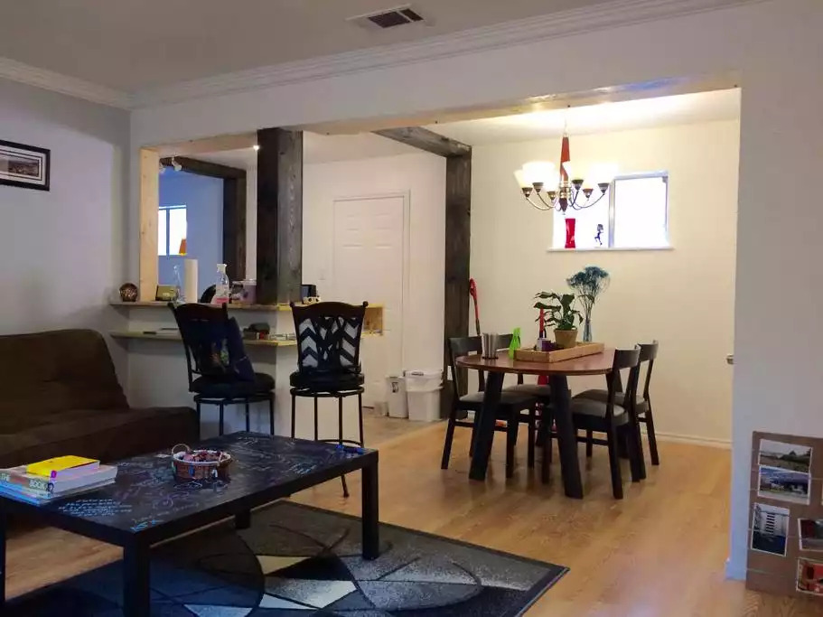 Dining area Dining area - Room #1 | Comfy Bed Near Bishop Arts - Dallas
