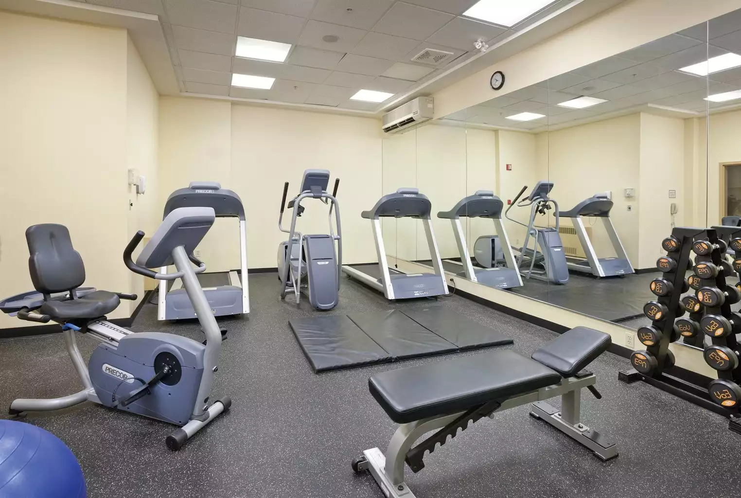 Indoor Gym Indoor Gym - Canmore - Banff Resort 1bdr - Canmore