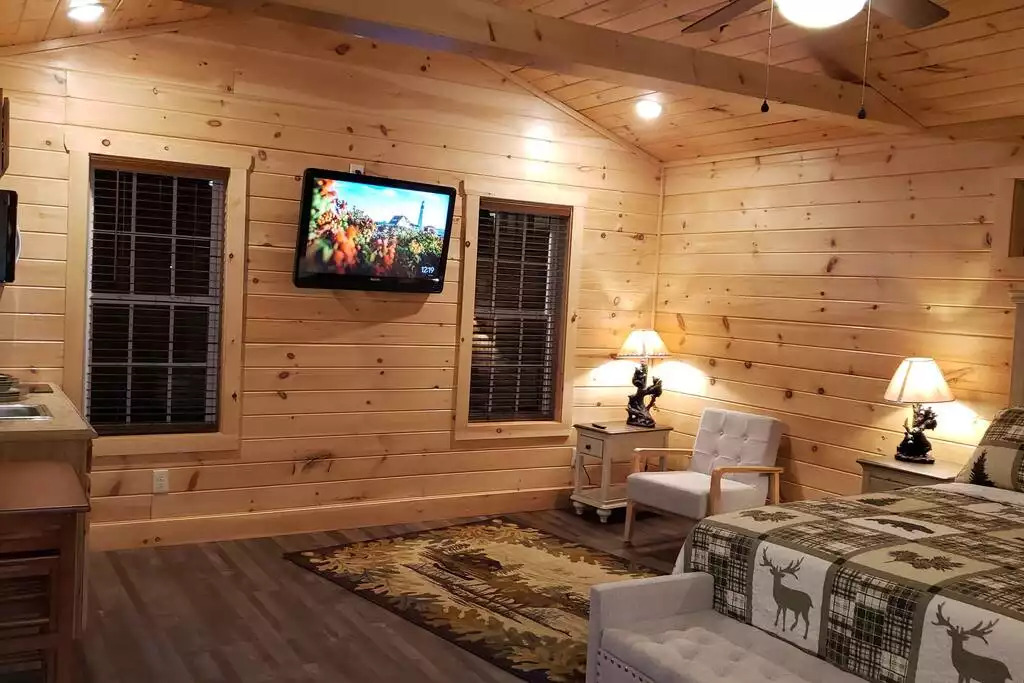Cottage with MIND BLOWING Smoky Mountain views! - Pigeon Forge Cottage with MIND BLOWING Smoky Mountain views! - Pigeon Forge