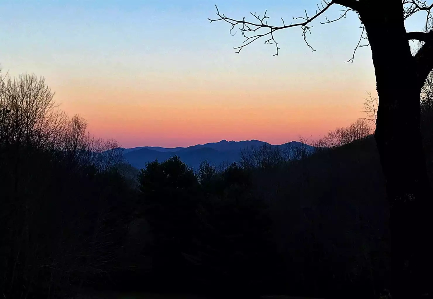 Sunsets are awesome at the lodge! Sunsets are awesome at the lodge! - The Hive Lodge - Whittier