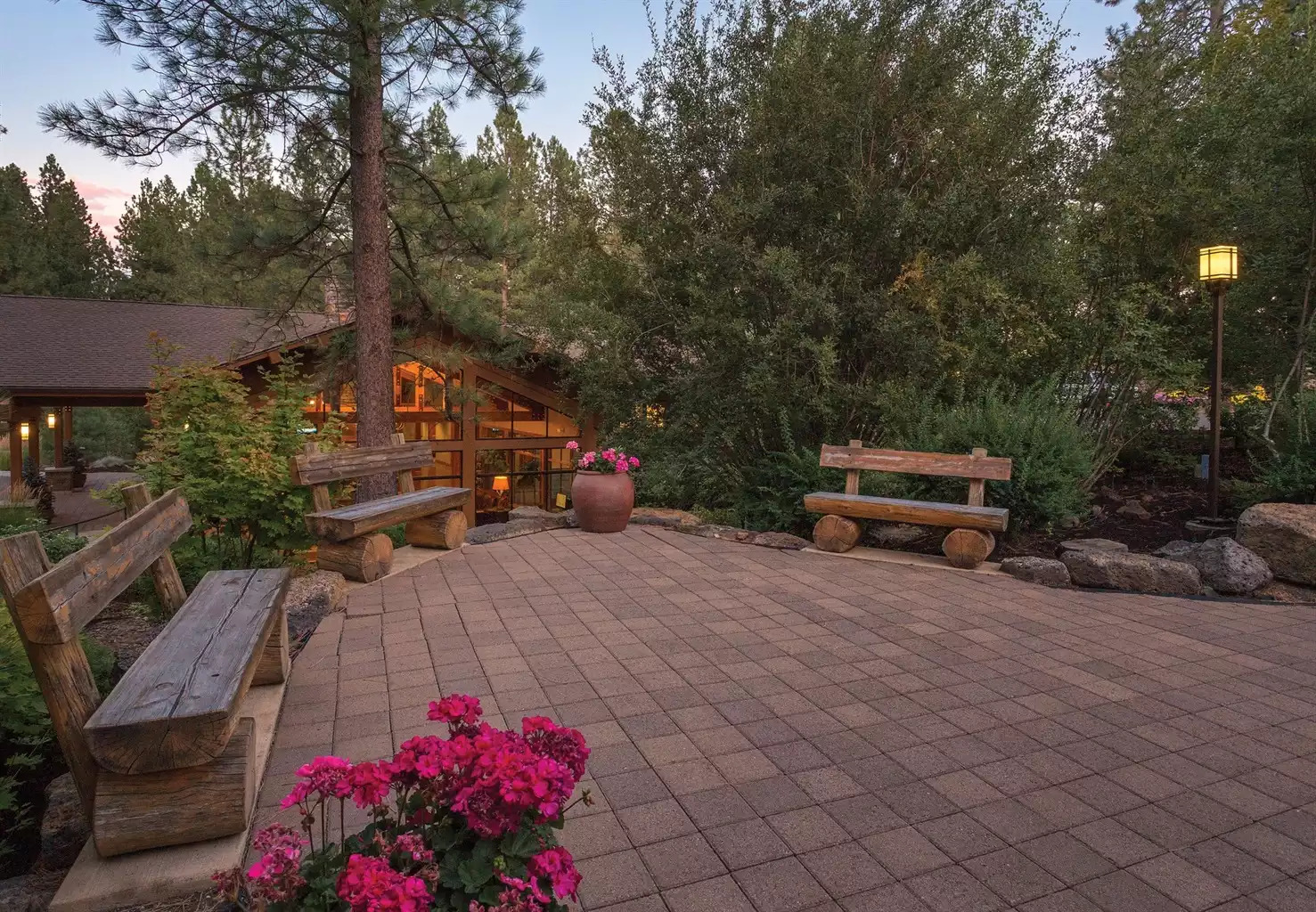 Exterior View Exterior View - Seventh Mountain Resort Studio - Bend
