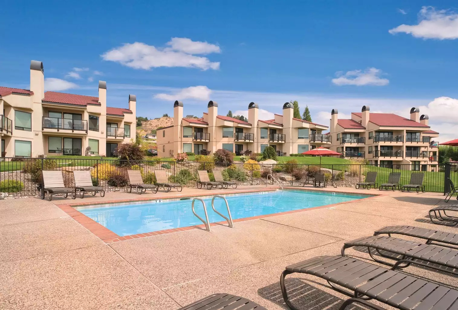 Adult & Kids Pool Adult & Kids Pool - Lake Chelan Shores 1bdr - Chelan