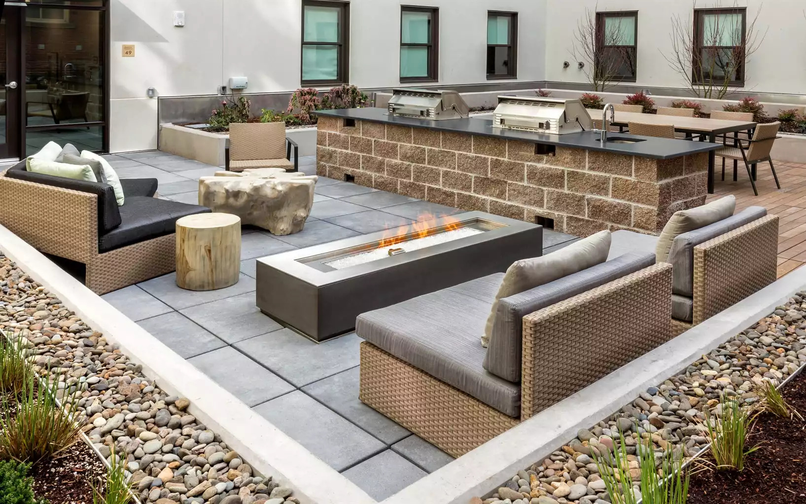 Fire Pit Area Fire Pit Area - Portland - Waterfront Park Resort 2bdr Presidential - Portland