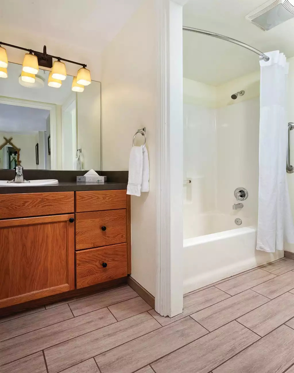 Bathroom Bathroom - Angels Camp Resort 1bdr - Angels Camp