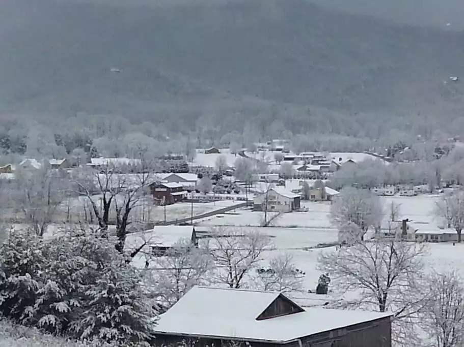Amazing Smoky Mts Views
Across from park entrance! - Pigeon Forge Amazing Smoky Mts Views
Across from park entrance! - Pigeon Forge