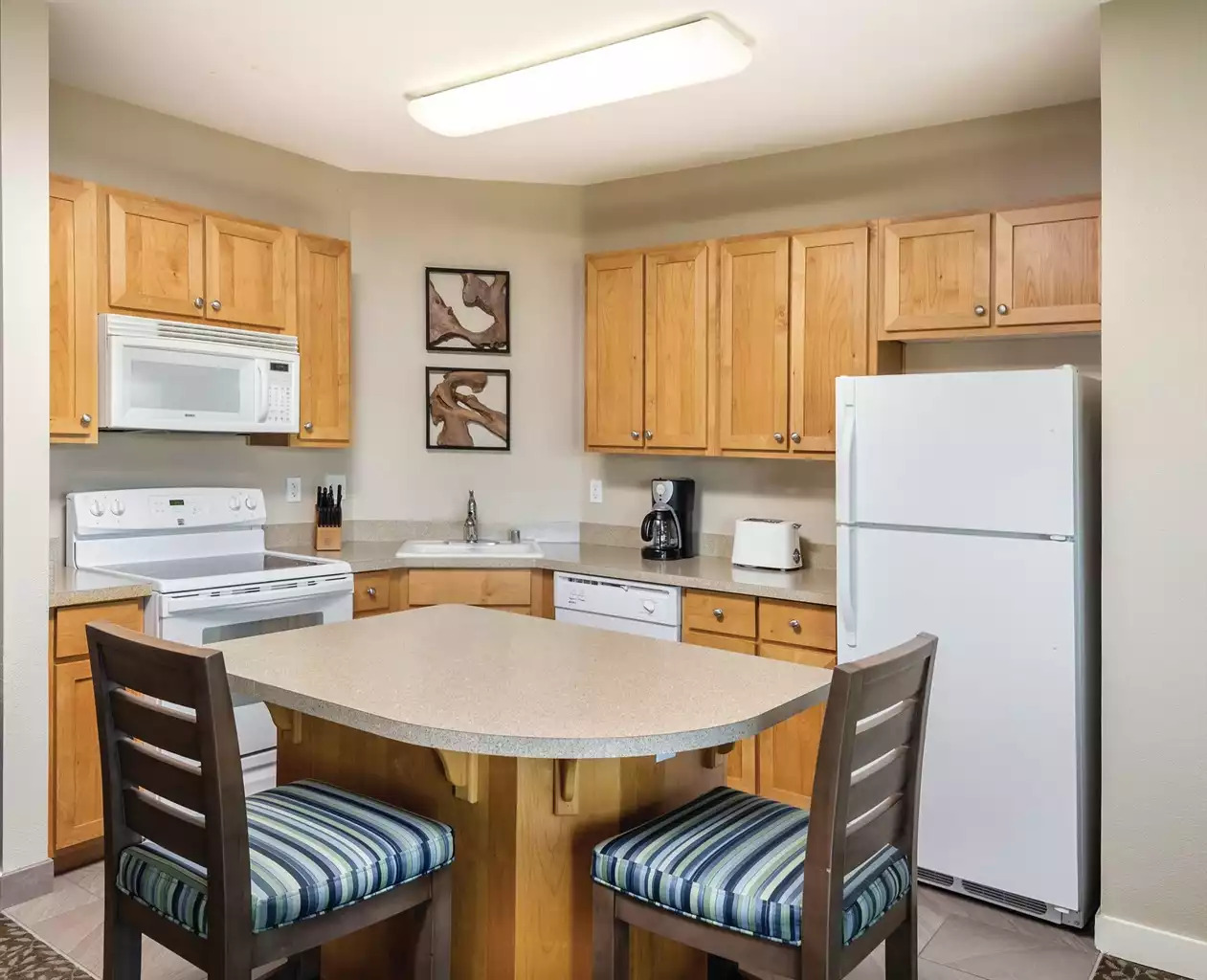 Kitchen Kitchen - Windsor Resort 1bdr - Windsor
