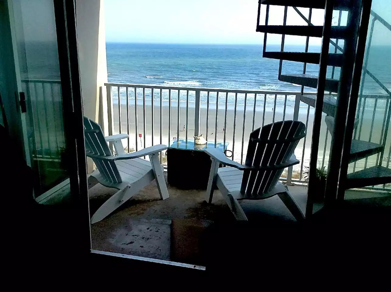 PENTHOUSE OCEANFRONT RETREAT ROOFTOP TERRACE KING Ensuite ZP2 - North Myrtle Beach PENTHOUSE OCEANFRONT RETREAT ROOFTOP TERRACE KING Ensuite ZP2 - North Myrtle Beach