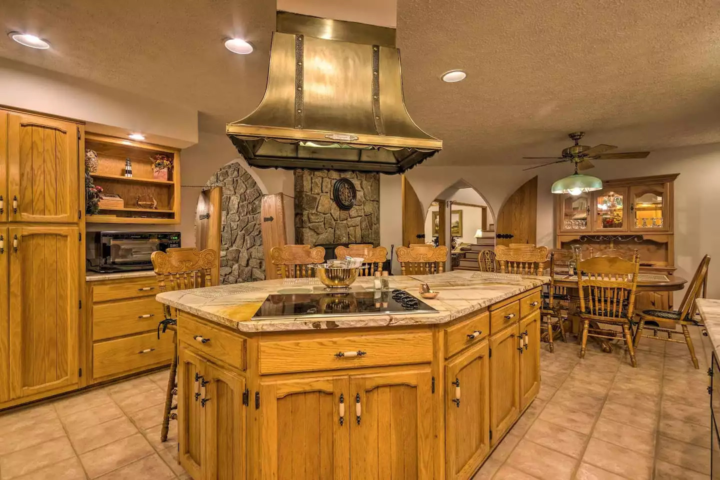 Spacious kitchen is well equipped for memorable family meals Spacious kitchen is well equipped for memorable family meals - Leaping Fawn Lodge - Waynesville