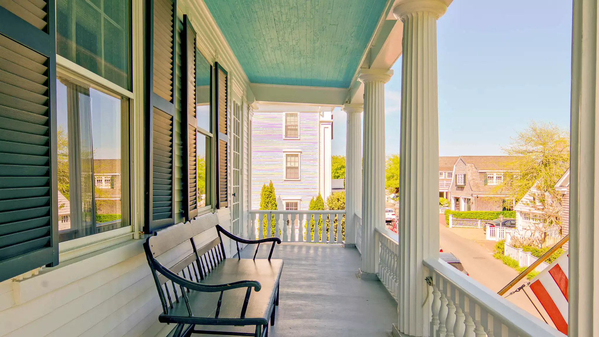 2nd floor front porch 2nd floor front porch - Captain Morse House - Edgartown