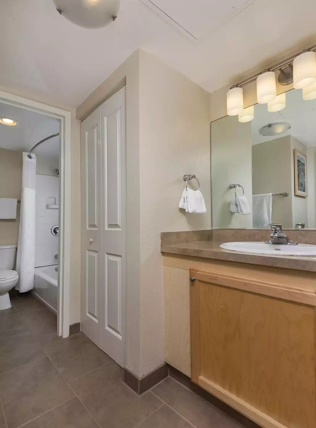 Bathroom Bathroom - Reno Resort 1bdr - Reno