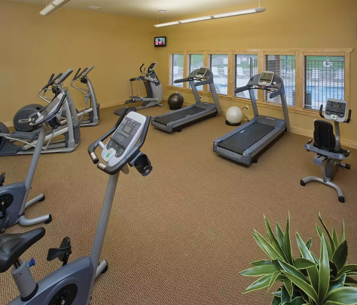 Indoor Gym Indoor Gym - New Braunfels Resort 2bdr Deluxe - New Braunfels