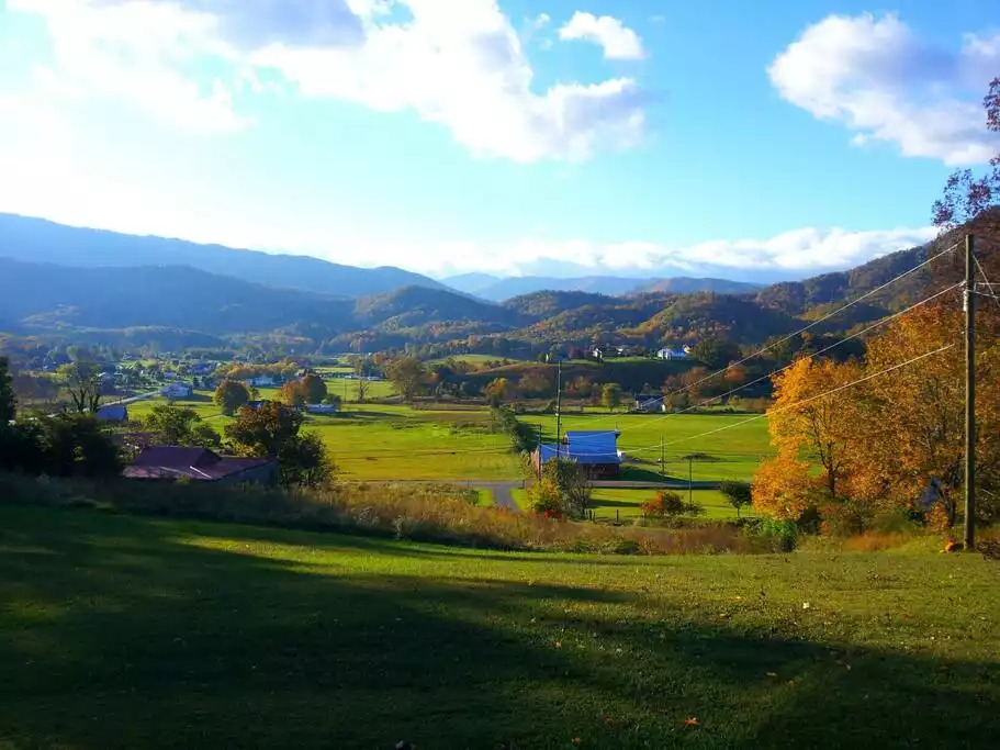 Breathtaking views! Breathtaking views! - Lovely Cottage with Smoky Mtn views & Bkfast!! - Pigeon Forge