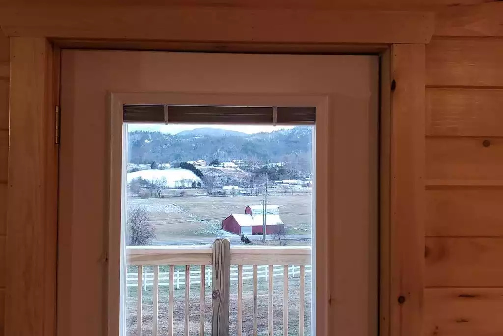 Cottage with MIND BLOWING Smoky Mountain views! - Pigeon Forge Cottage with MIND BLOWING Smoky Mountain views! - Pigeon Forge