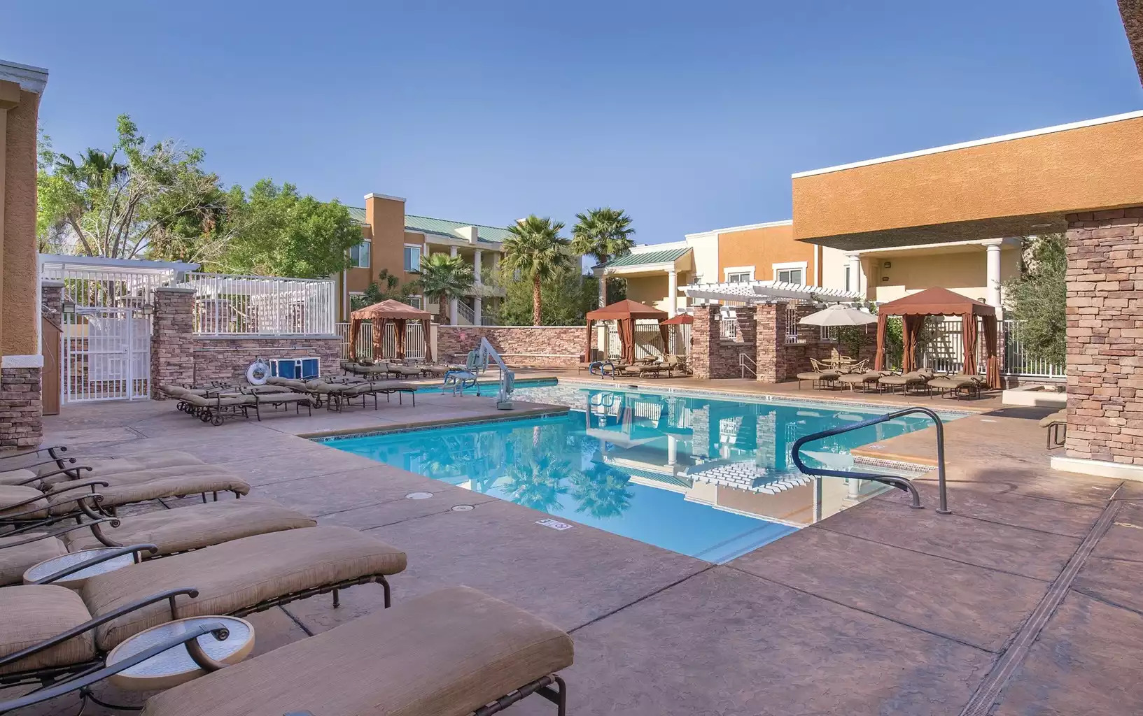 Pool & Hot Tub Pool & Hot Tub - Tropicana Resort 1bdr - Las Vegas