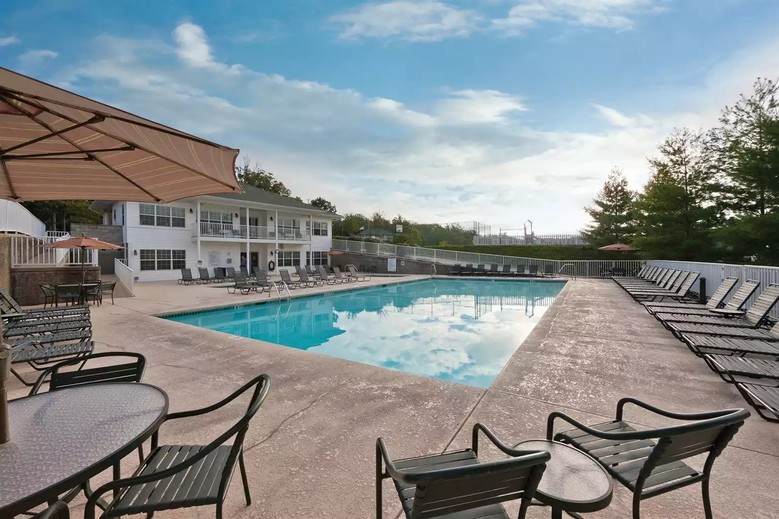 Adult & Kids Pool Adult & Kids Pool - Lake of the Ozarks Resort 3bdr - Osage Beach