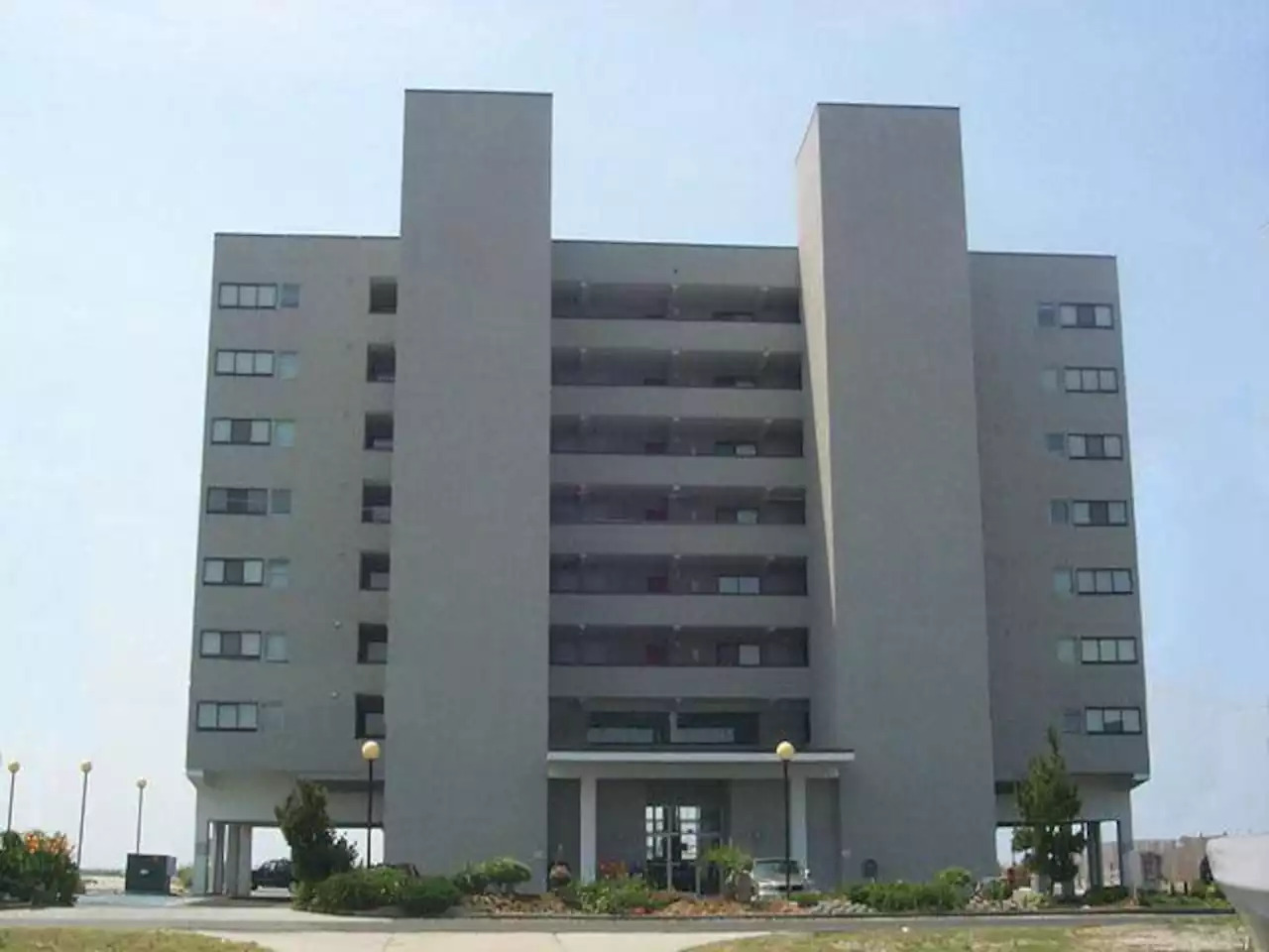 PENTHOUSE OCEANFRONT RETREAT ROOFTOP TERRACE KING Ensuite ZP2 - North Myrtle Beach PENTHOUSE OCEANFRONT RETREAT ROOFTOP TERRACE KING Ensuite ZP2 - North Myrtle Beach