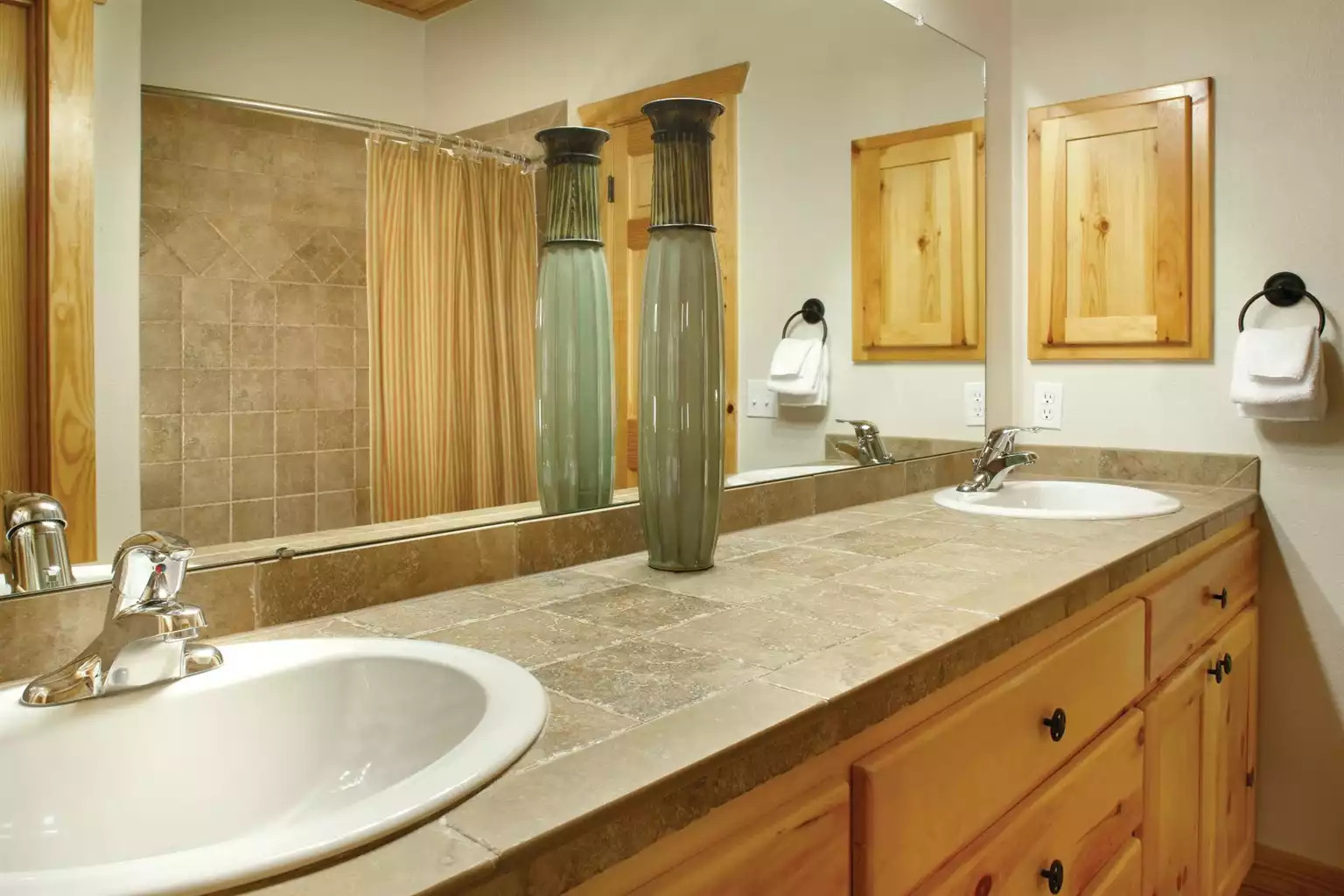 Bathroom Bathroom - New Braunfels Resort 2bdr Deluxe - New Braunfels