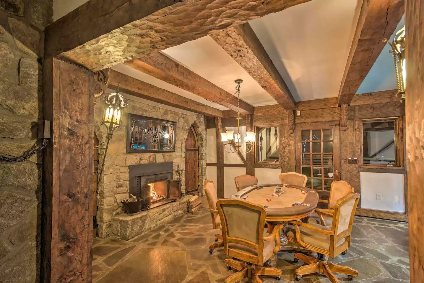 Warm yourself by the hearth Warm yourself by the hearth - Leaping Fawn Lodge - Waynesville