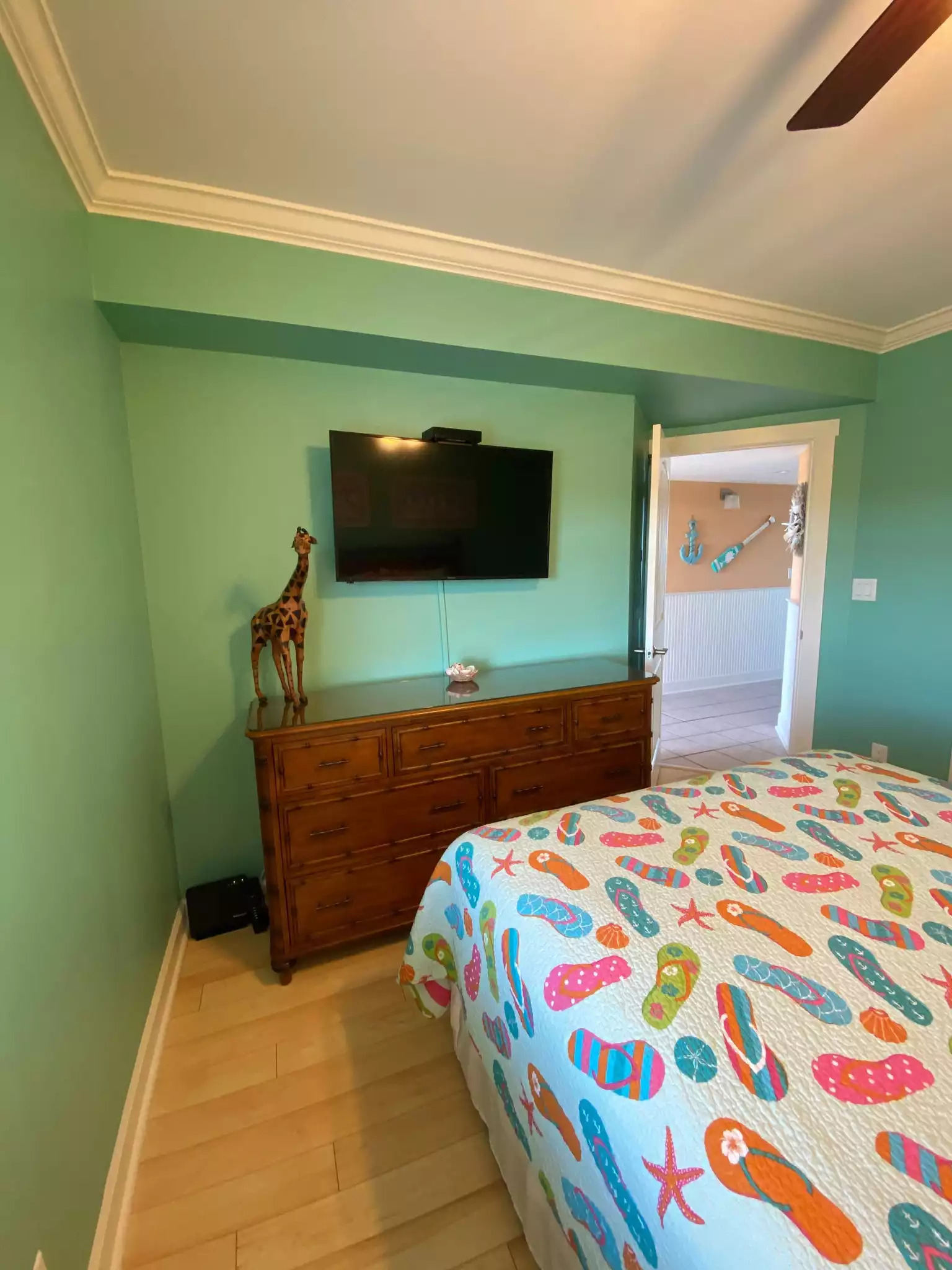 3rd Queen Master with 42" Smart Flat Screen TV! 3rd Queen Master with 42" Smart Flat Screen TV! - One Ocean Place 1101! Beautiful OceanFront Condo! - Murrells Inlet