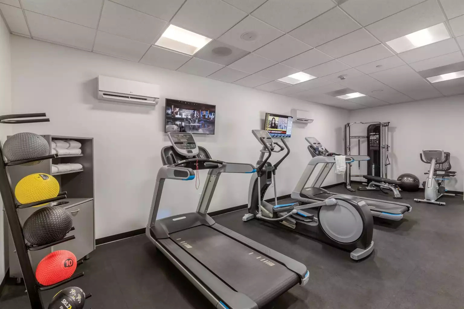 Indoor Gym Indoor Gym - Portland - Waterfront Park Resort 2bdr Presidential - Portland