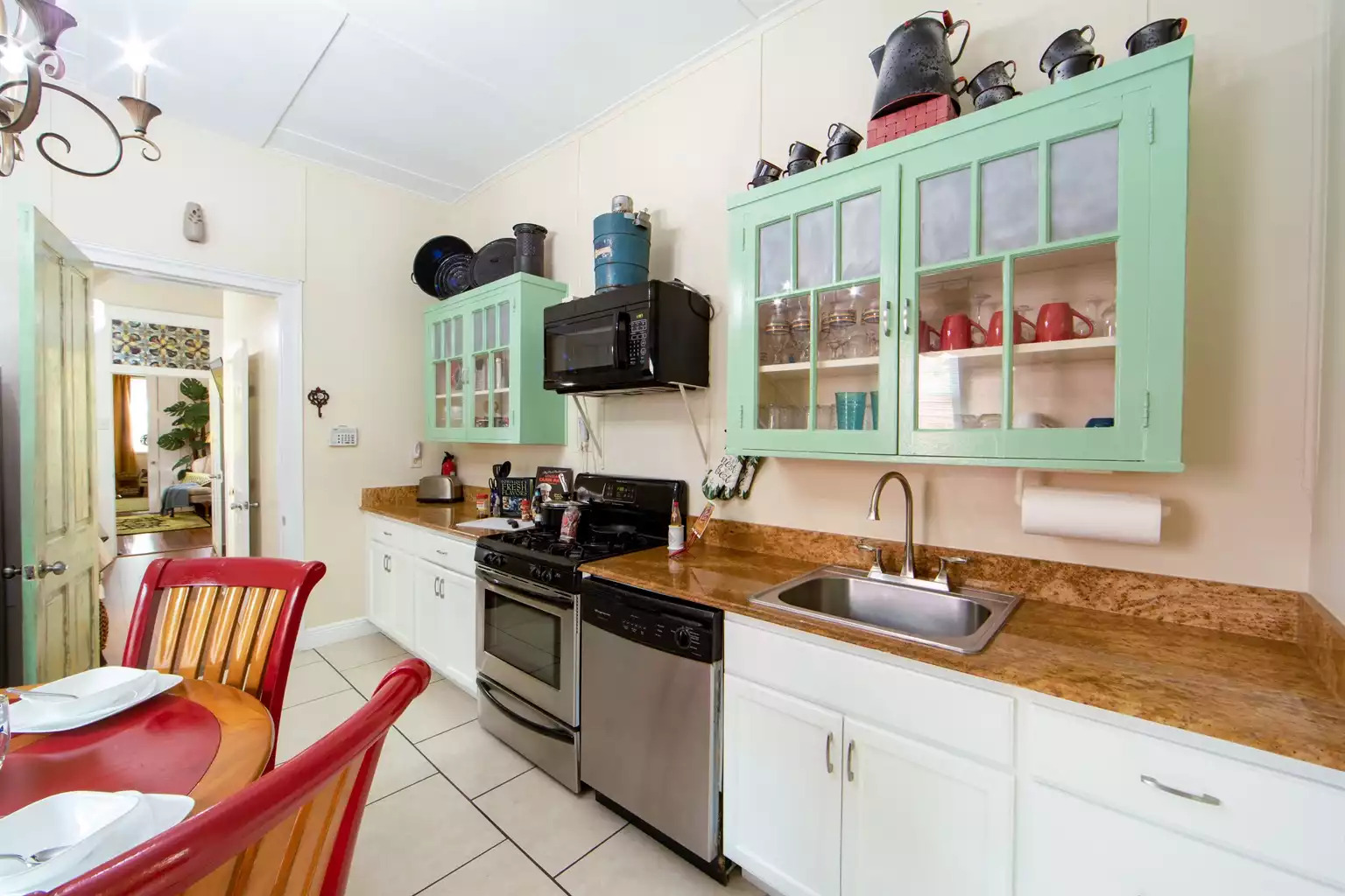 Kitchen Kitchen - SuperHost 7yrs Real New Orleans Charm,A+Loc - Bywater