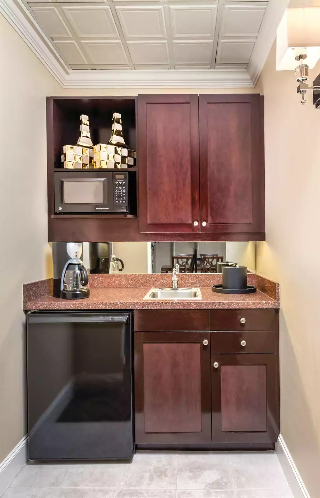 Kitchen Kitchen - The Camlin Resort 2bdr Queen - Seattle