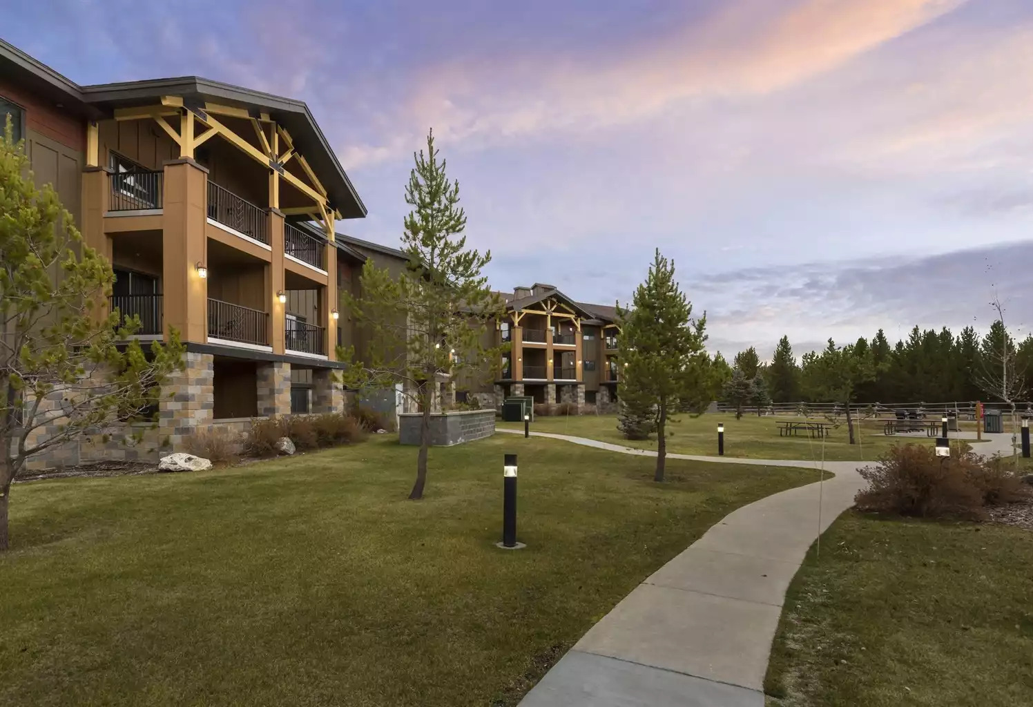 Exterior View Exterior View - West Yellowstone Resort 3bdr - West Yellowstone