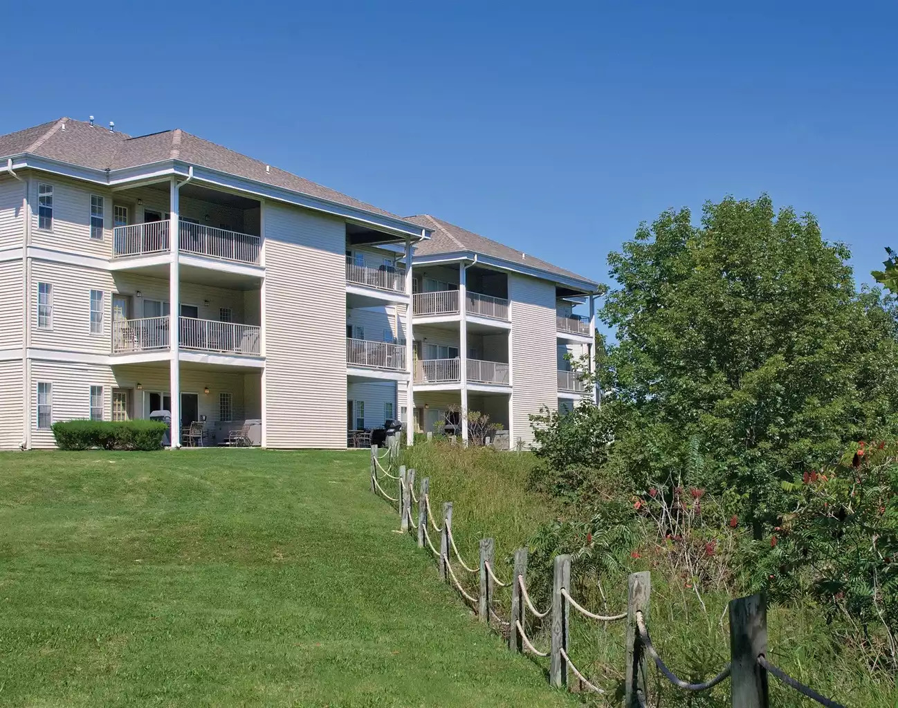 Exterior View Exterior View - Branson Resort 2bdr - Branson