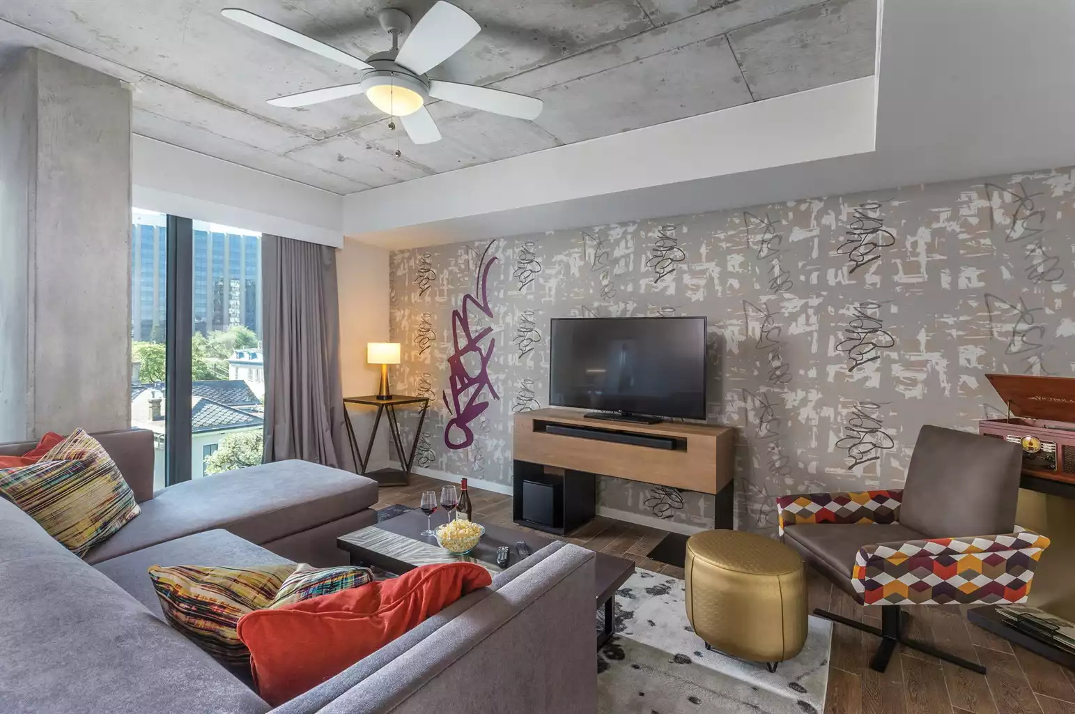 Living Area Living Area - Austin Resort Studio Presidential - Austin
