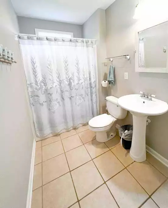 Lower Level Bathroom Lower Level Bathroom - It’s Always Sunny In Corolla - Corolla