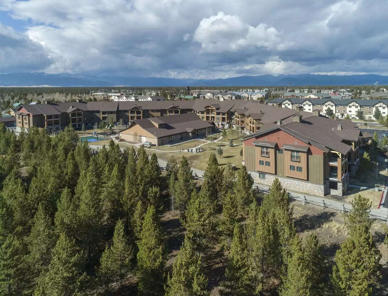 Exterior View Exterior View - West Yellowstone Resort 2bdr Twin - West Yellowstone