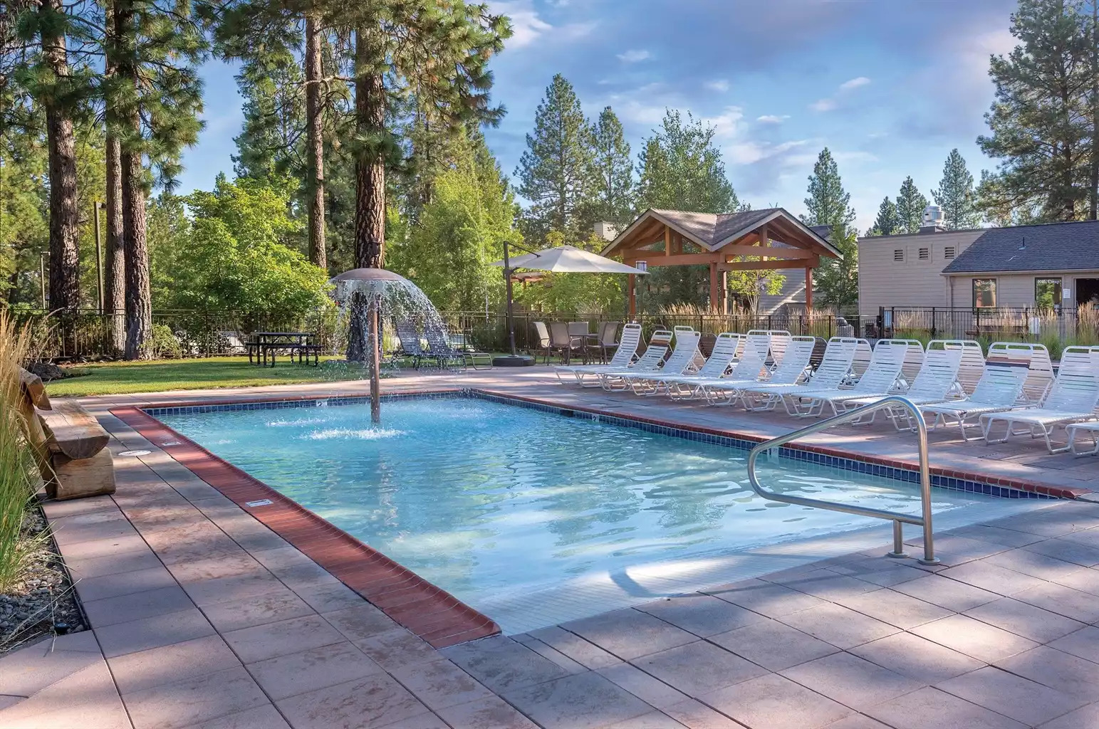 Pools & Hot Tubs Pools & Hot Tubs - Seventh Mountain Resort Studio - Bend