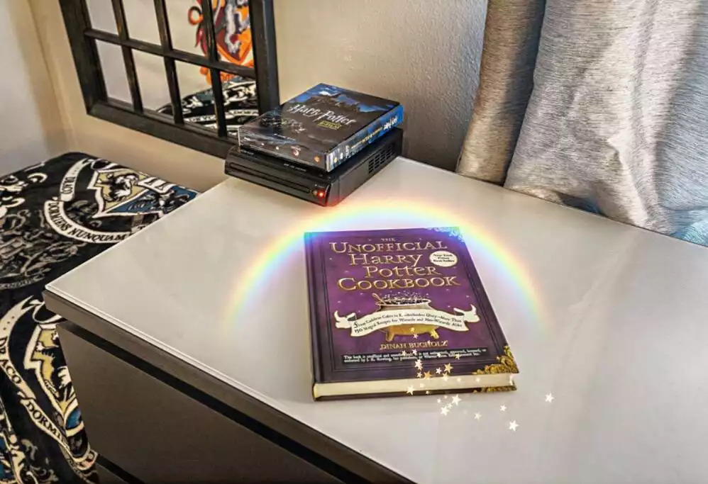 The kitchen comes equipped with a Harry Potter cookbook, so you can fill up on homemade cauldron cakes and butterbeer. A Harry Potter dinnerware set and cups are provided. The kitchen comes equipped with a Harry Potter cookbook, so you can fill up on homemade cauldron cakes and butterbeer. A Harry Potter dinnerware set and cups are provided. - Heated Saltwater Pool*Harry Potter*Fire Pit*BBQ*EV - St. Augustine