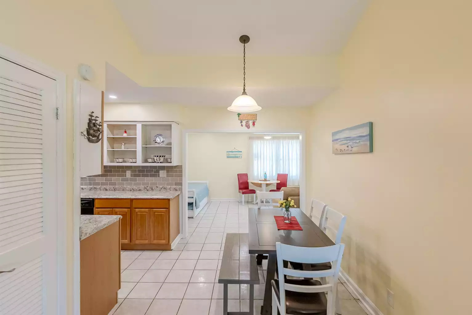 Great flow and open floor plan Great flow and open floor plan - Deb's Grand Lagoon 3 BR Home - Panama City Beach