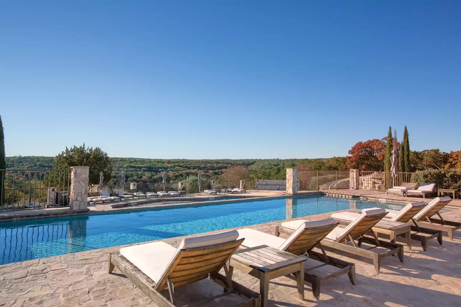 Overlooking Pool Overlooking Pool - Stablewood Springs Resort 2bdr - Hunt