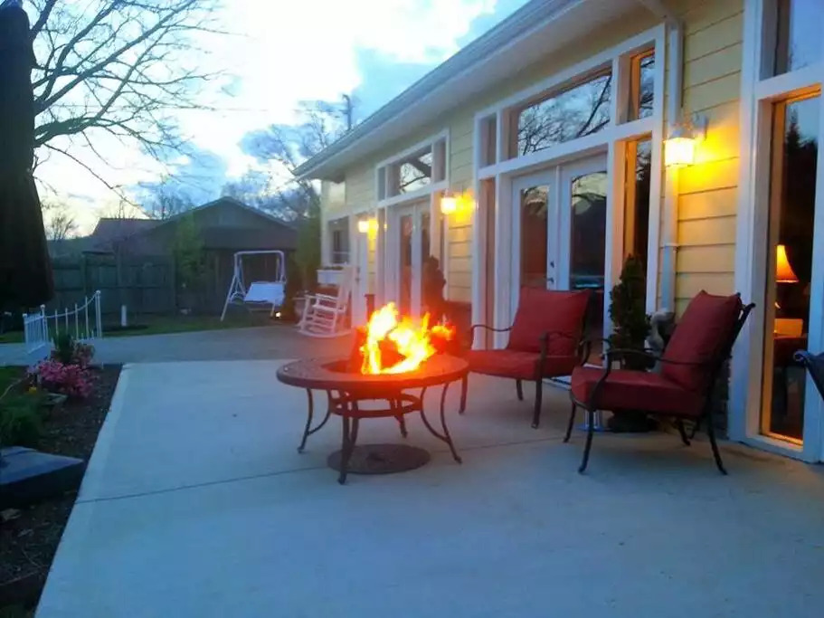 Cottage with MIND BLOWING Smoky Mountain views! - Pigeon Forge Cottage with MIND BLOWING Smoky Mountain views! - Pigeon Forge