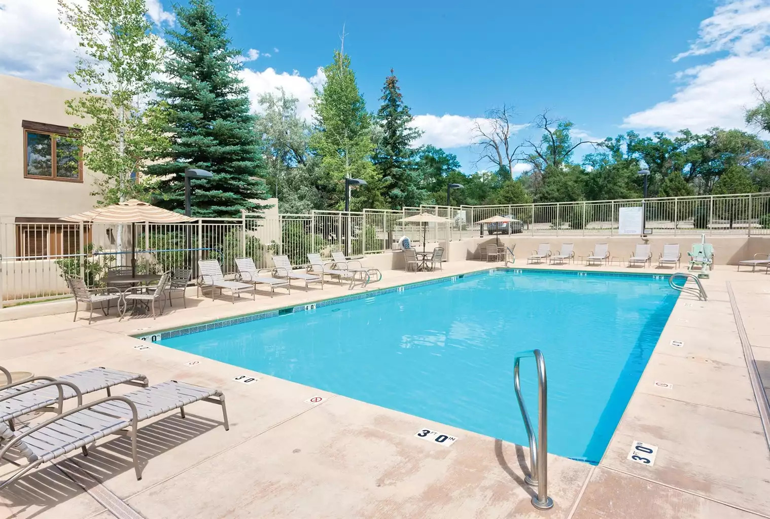 Pools & Hot Tubs Pools & Hot Tubs - Taos Resort Studio - Taos